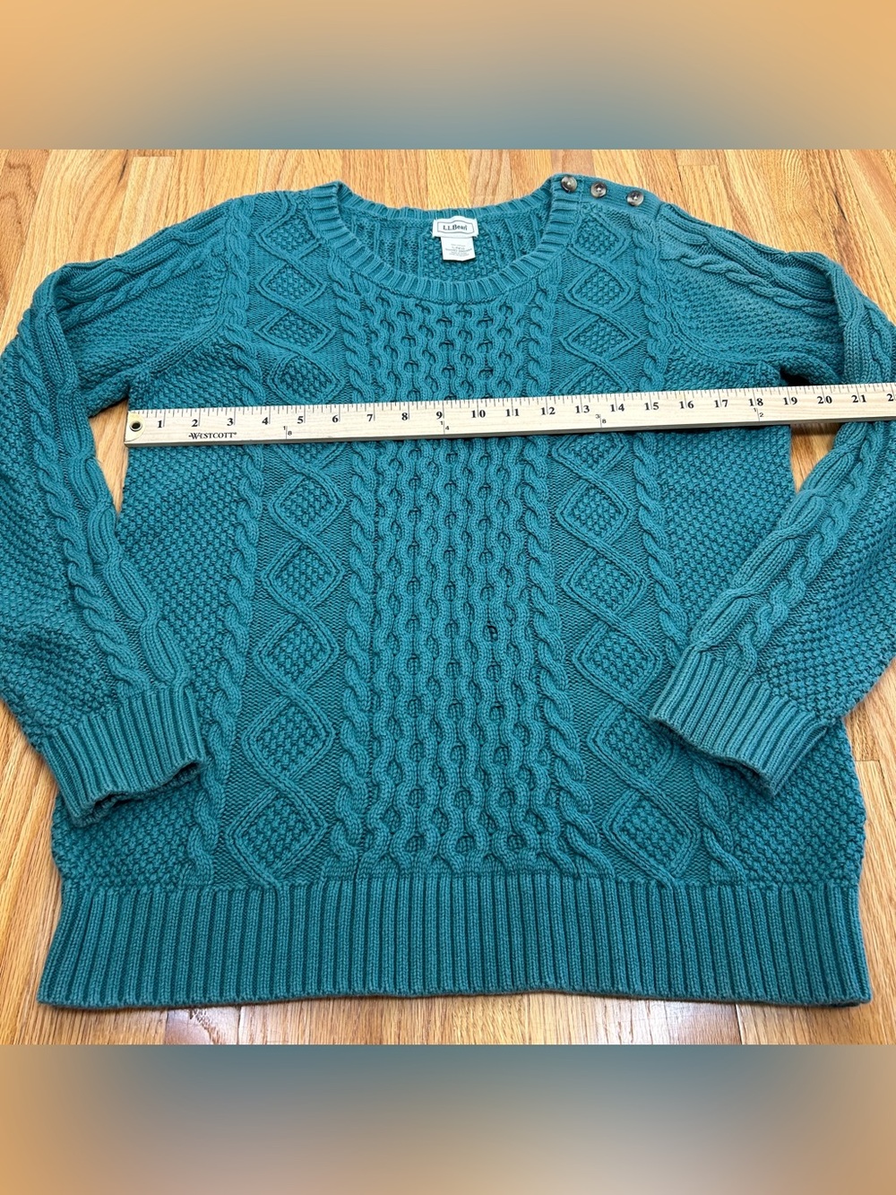 L.L. bean Cable Knit Sweater - Picture 14 of 14